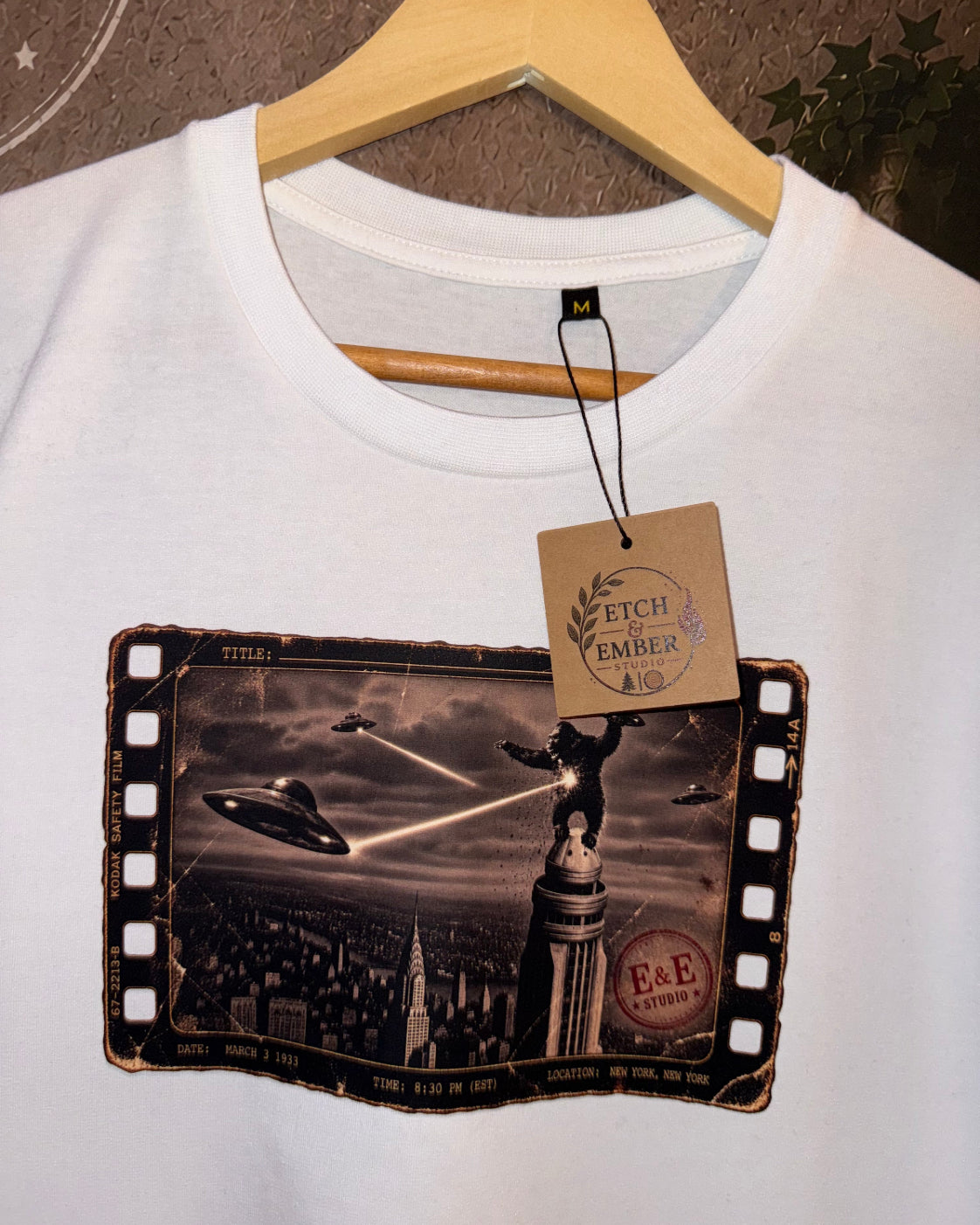 Kong Encounters – Vintage Twist T-Shirt
