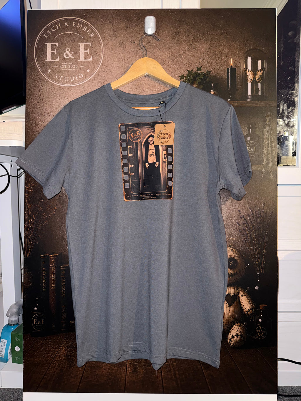 Sun’s Out, Fun’s Out – Vintage Twist T-Shirt