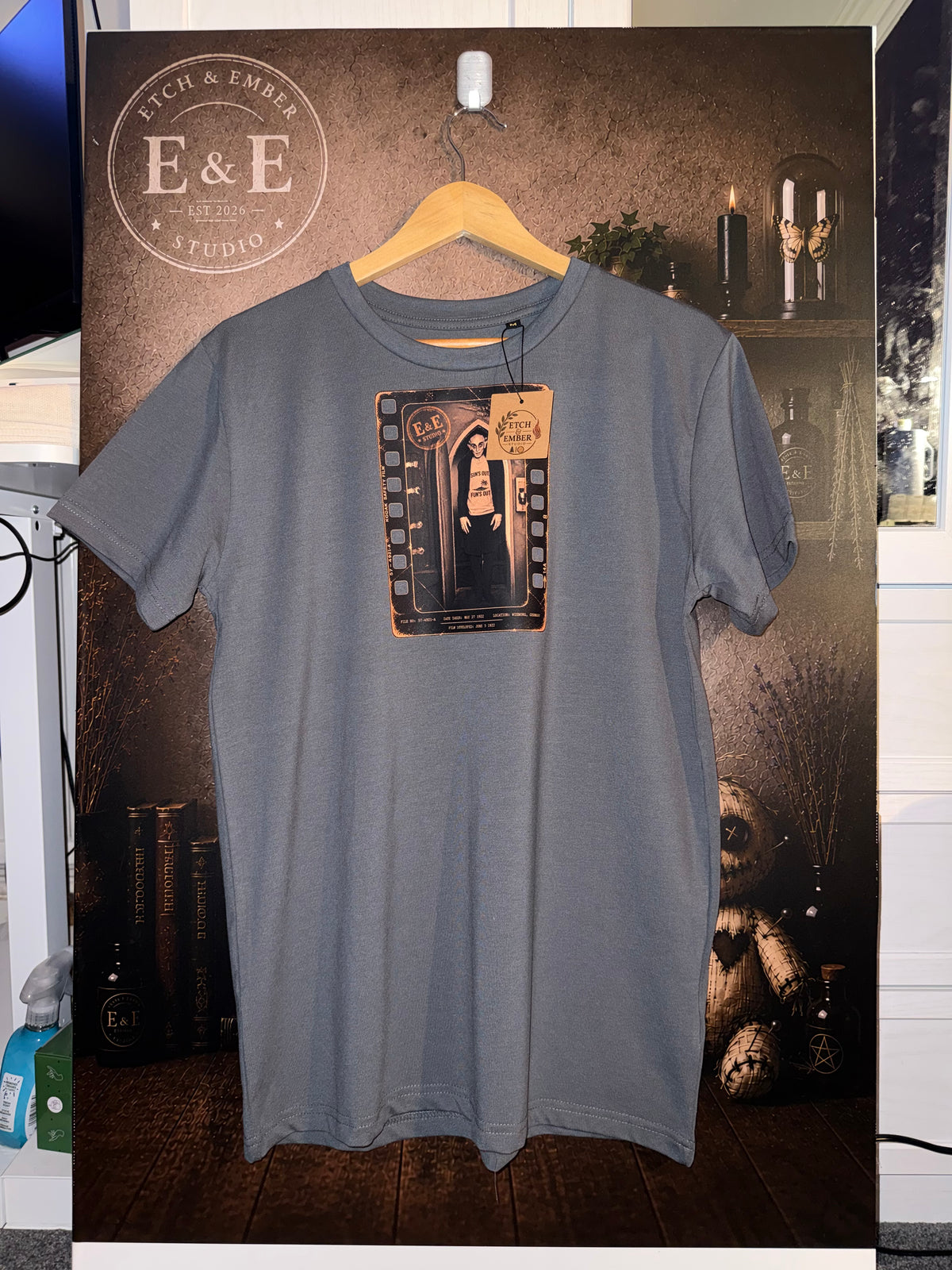 Sun’s Out, Fun’s Out – Vintage Twist T-Shirt