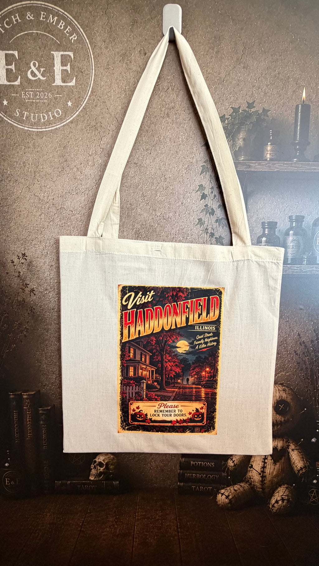 Haddonfield, Illinois – Vintage Horror Tourism Tote Bag