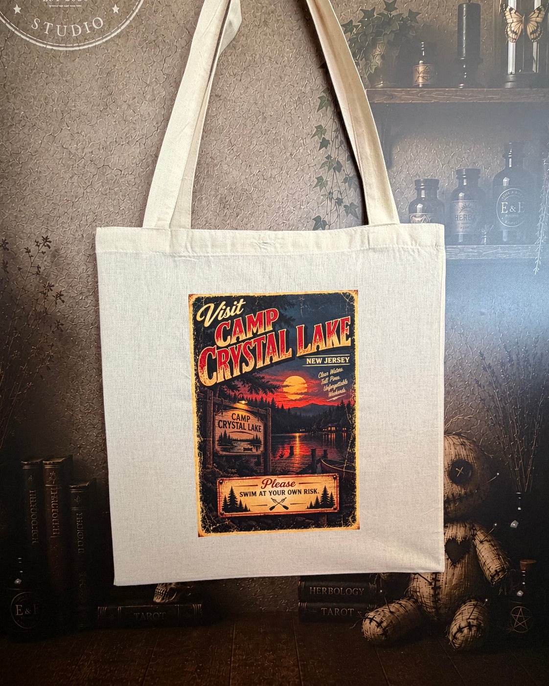 Camp Crystal Lake, New Jersey – Vintage Horror Tourism Tote Bag